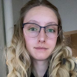 Meet your Posher, Clara